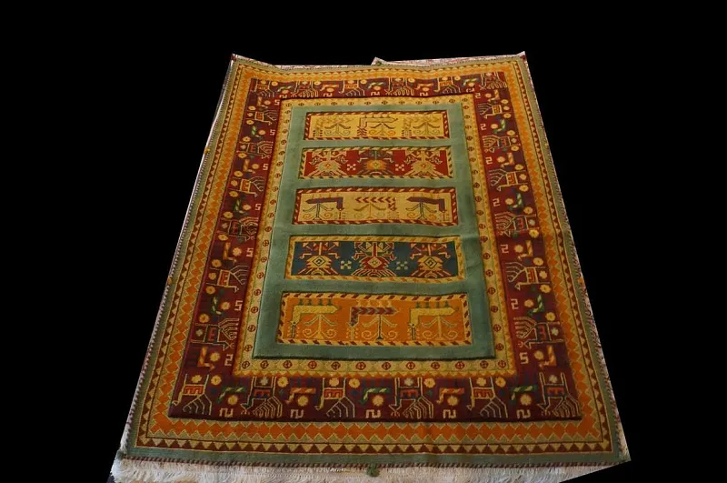 Иранский ковёр из шерсти  (12-244/179x130)